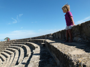 salamis theatre